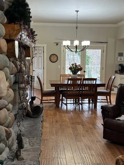 Home on the Rogue River - Image 1