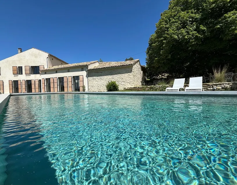 Mas in the heart of Provence - Image 1