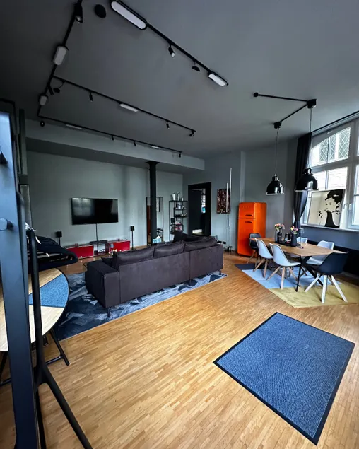 Industrial loft with private sauna - Image 1
