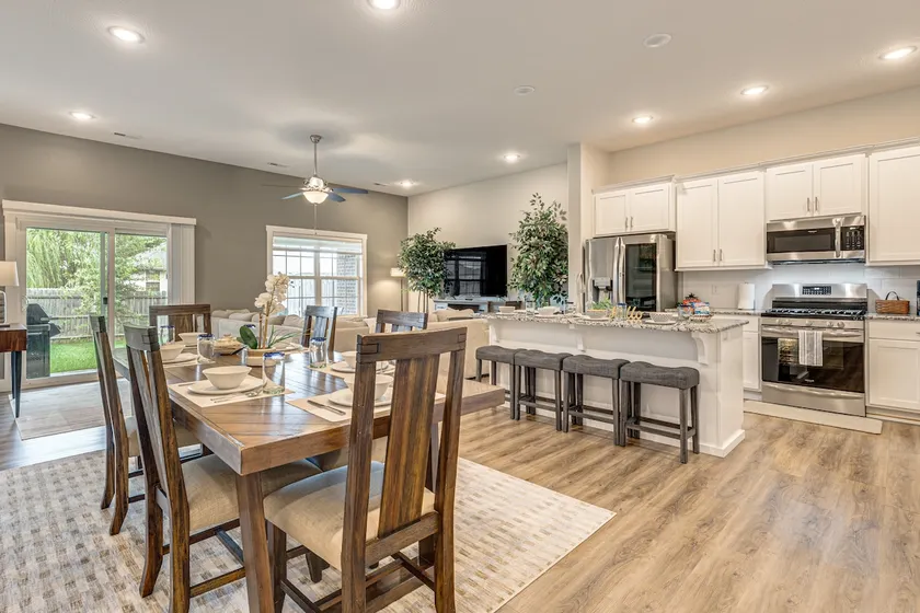 Family-Friendly Ozark Villa - Centrally Located - Image 1