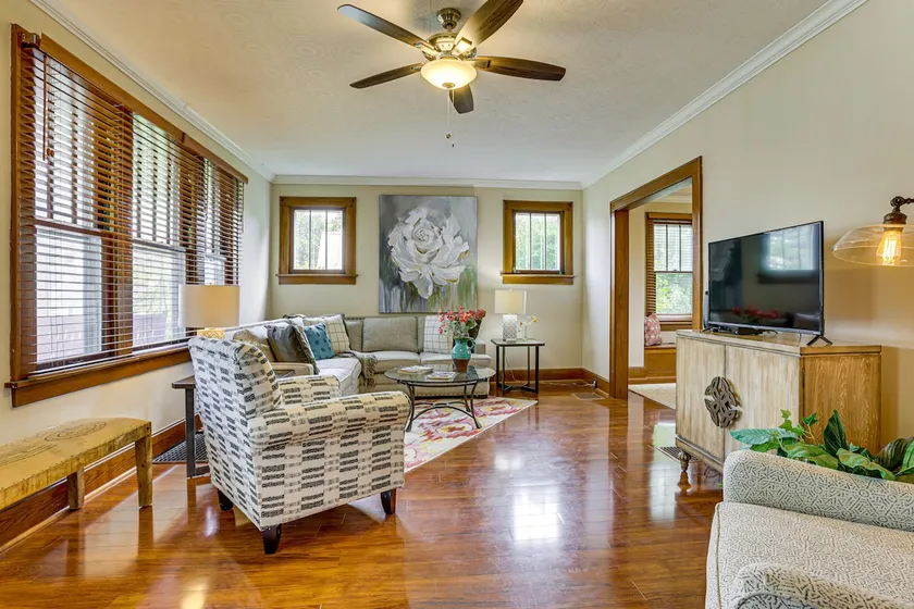 Charming & Family-Friendly Zanesville Home! - Image 1