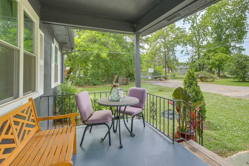 3 Mi to Downtown: Family-Friendly Birmingham Home - Image 1
