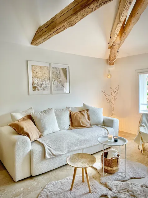 Cozy loft with parking - Image 1