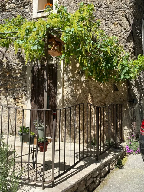 Duplex with terrace - Image 1