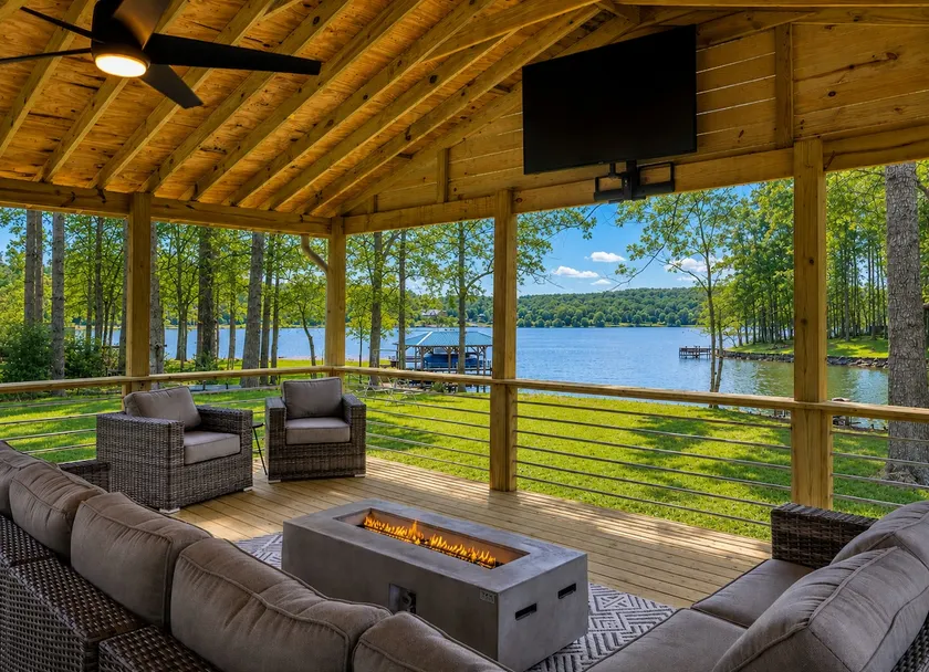 Riverside Retreat - Waterfront! - Image 1