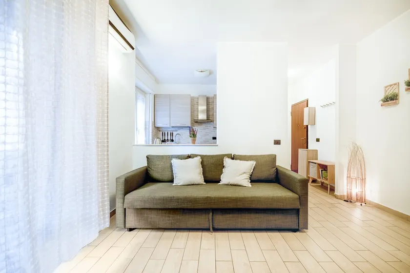 Wonderhouse | 20 min Duomo | Balcony and Fast WiFi - Image 1