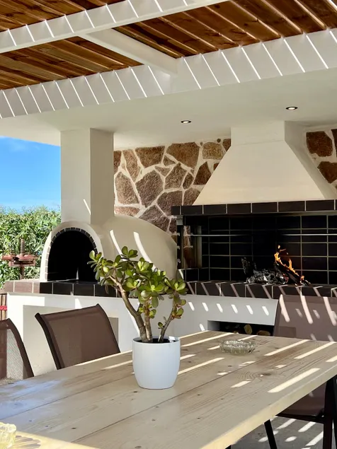 Korithis Apartment - Image 1