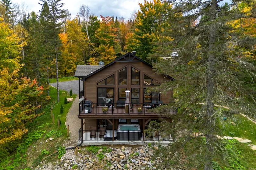 Chalet Artemis & Spa | Waterfront - Image 1
