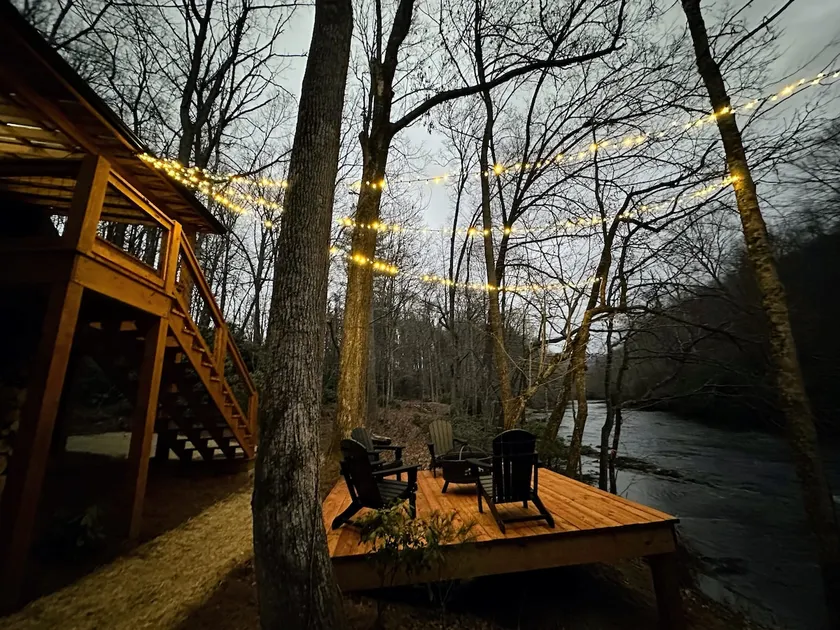 Right on River , Rainbow Trout , Hot Tub ,Wildlife - Image 1