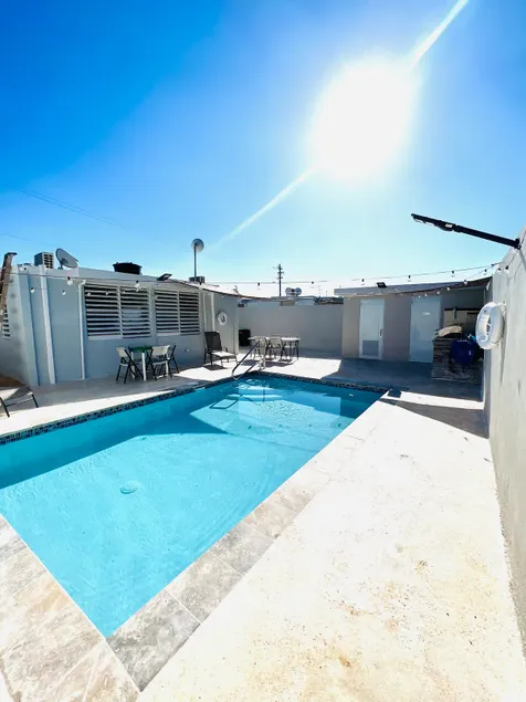 Sweet Breeze Oasis with Pool, A/C & Wi-Fi - Image 1