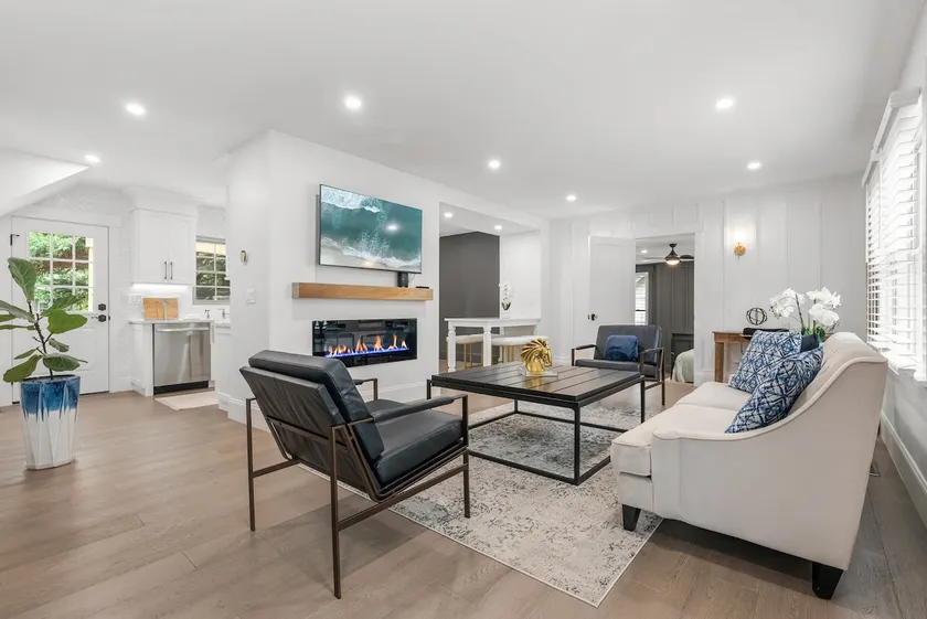 Fairview Luxury Oasis - Image 1