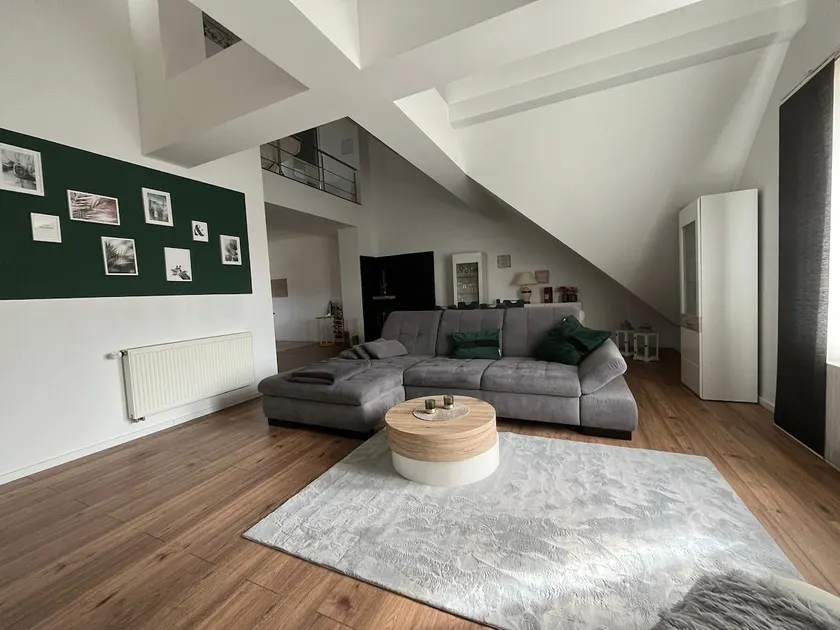 Gallery apartment near the old town - Image 1