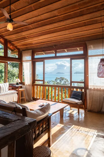Curated Bay View Home | Beach 4 Min - Image 1