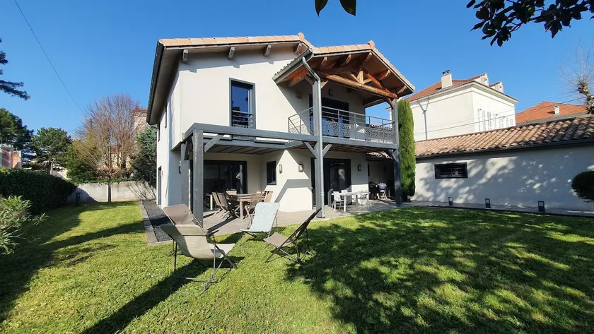 CASA RÉGAL - Greenery, relaxation and entertainment - Image 1