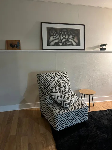 Simple. Clean. Pet Friendly. Best Location. - Image 1