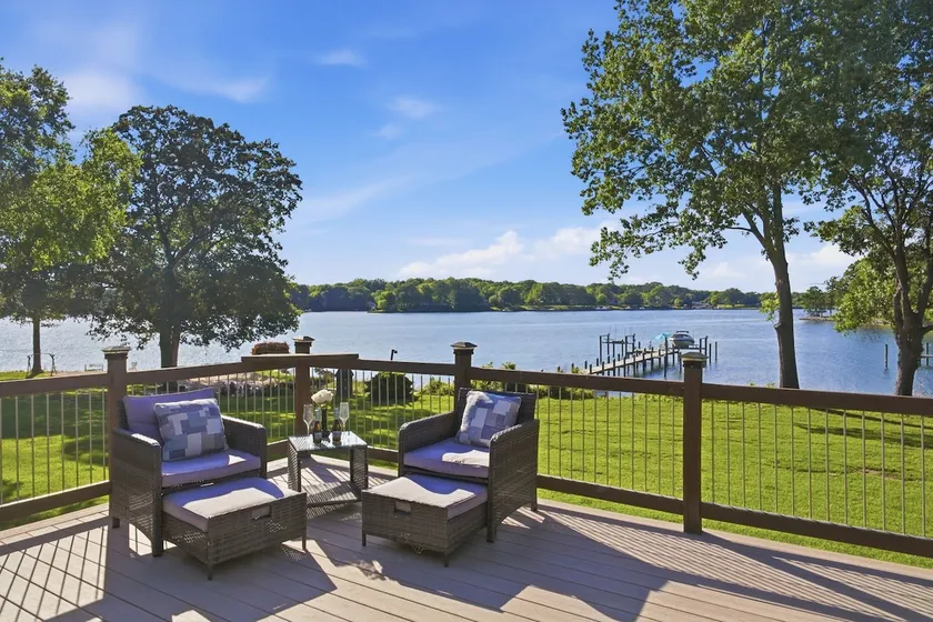 Waterfront Getaway w/ Pool + Beaches+ Hot Tub +BBQ - Image 1