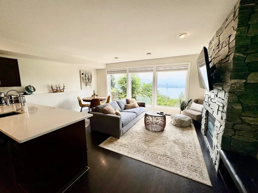 EPIC view, beautiful & private! Cool Stay Airbnb. - Image 1