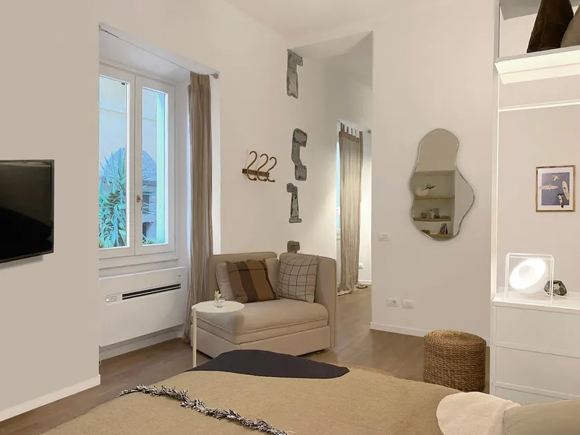Suite in Historic Varenna, 2 Min Walk to Lake Como - Image 1