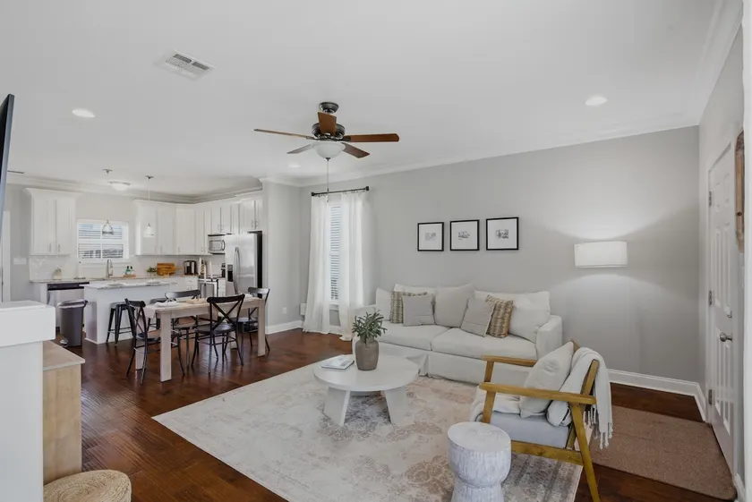 Home 4 U at Olive Bayou! Downtown Lake Charles  - Image 1