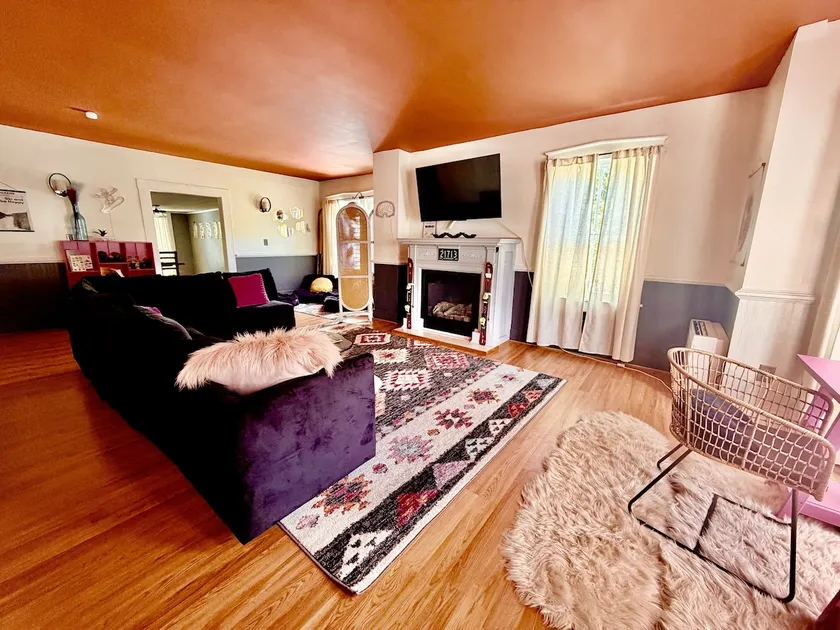 Large Killington Woodstock Area Home - Image 1