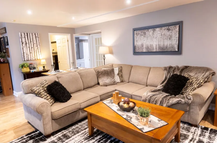 Deep in Comfort Full private lower suite of home - Image 1