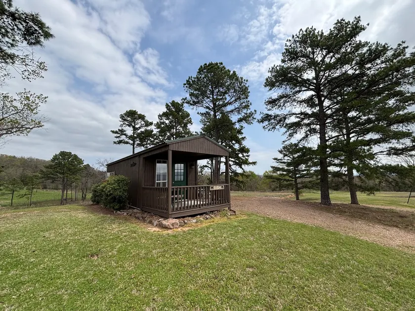 Fish Cabin - Image 1