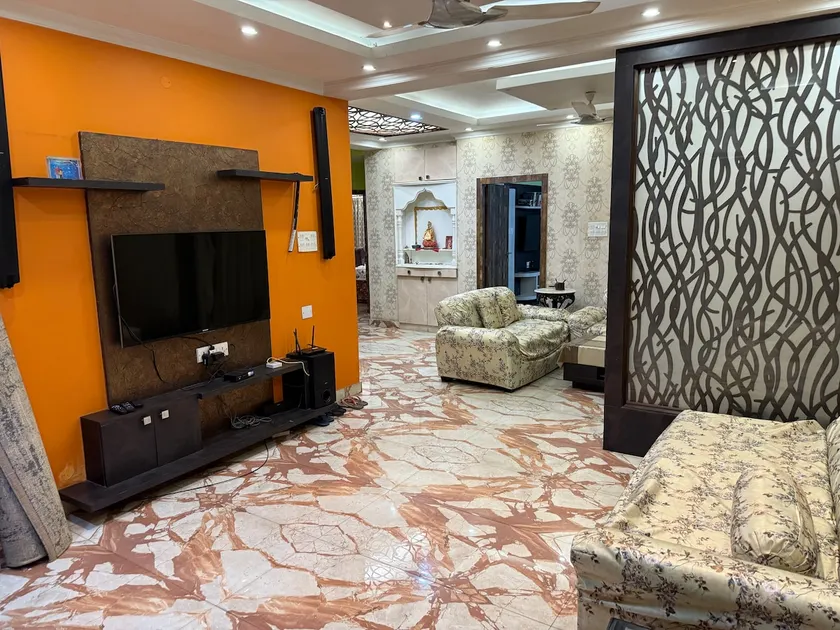 Stylish, Luxurious Home Getaway - Image 1