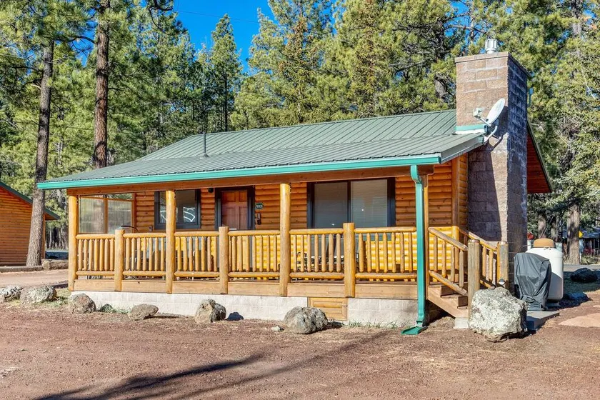 Greer Cozy Cottage (Cabin 103) - Image 1