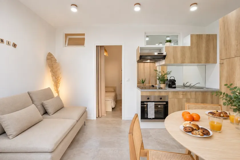 Adorable｜1 bedroom｜Garden and air conditioning - Image 1