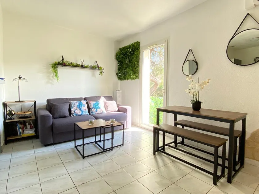T2 in villa, 8-minute walk to the beach - Image 1