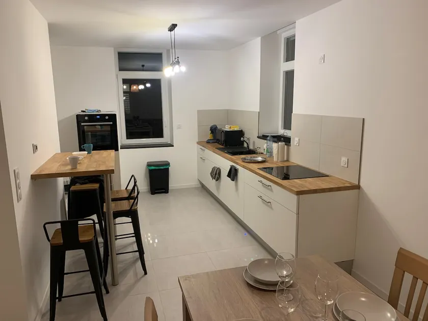 Renovated townhouse - Image 1