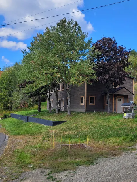 Modern Remodeled Farm House. (Both floors!) - Image 1