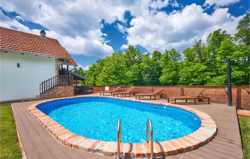 Lovely home in Hrebinec - Image 1