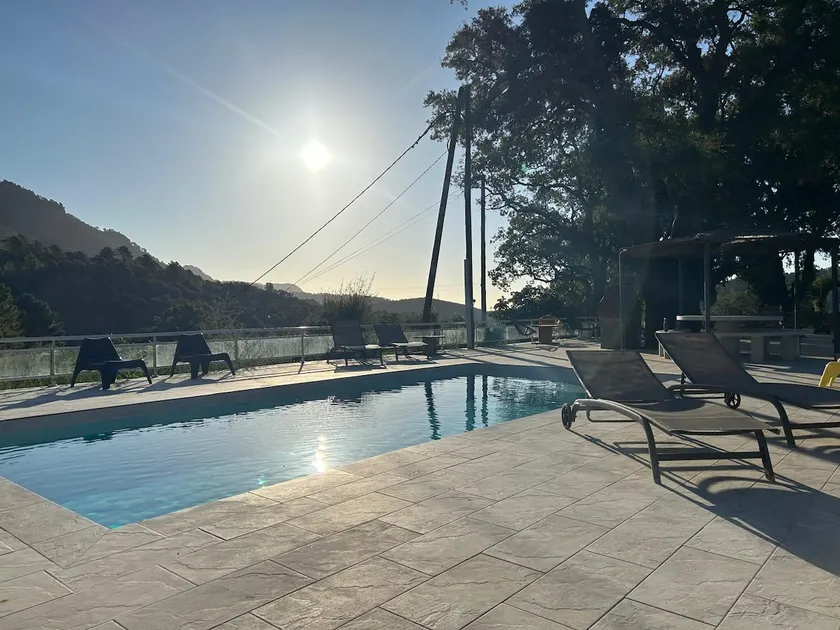 Air-conditioned villa - 4 bedrooms - heated pool - Image 1