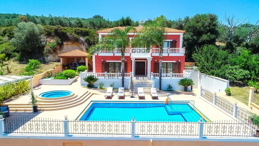 Iro Royal Villa by PosarelliVillas - Image 1