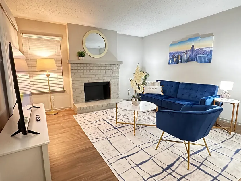 Cozy 1B1B Apartment 5 Minutes from Downtown SoLA - Image 1