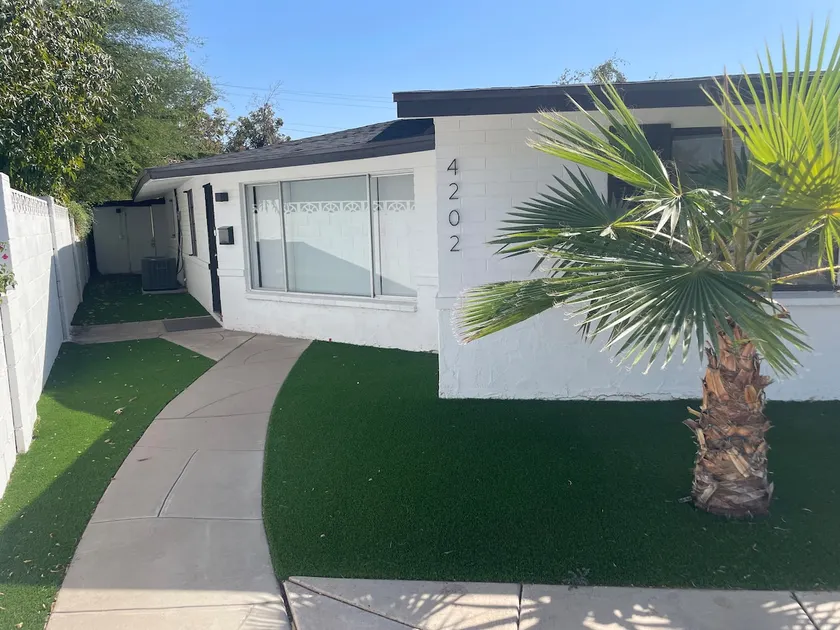 Central Phoenix - Camelback-Biltmore - Image 1