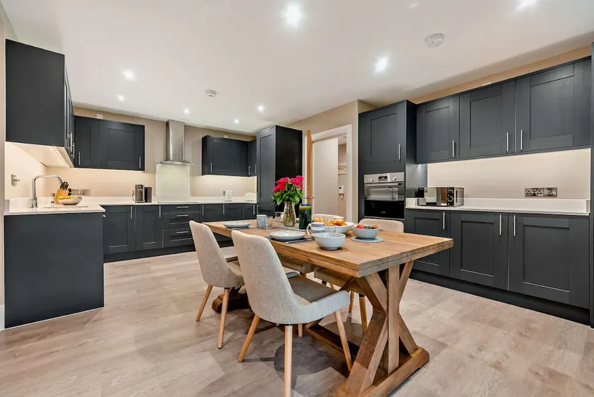 Stylish dog friendly Cotswold holiday apartment in Burford - Riverview - Image 1