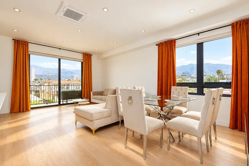 Luxury City 3BR 3BA + Mountain View With Balcony - Image 1