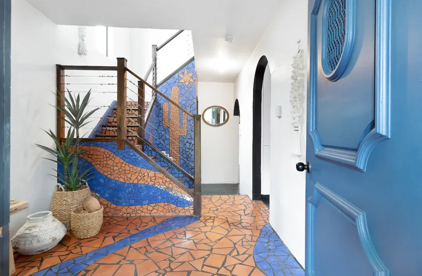 “Encanto House” Mackay. Pool, Beach, Fun - Image 1