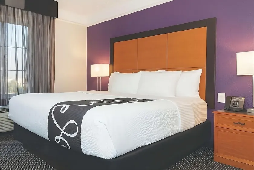 King Bed Room at La Quinta Inn & Suites by Wyndham Ontario Airport - Image 1