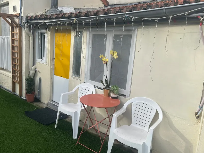 Quiet private house, 4 min to Metro Line 8. - Image 1