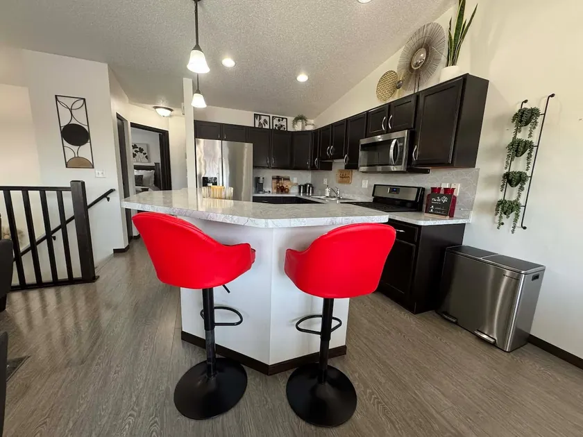 Stylish West Fargo Stay JUST OFF I94 - Image 1