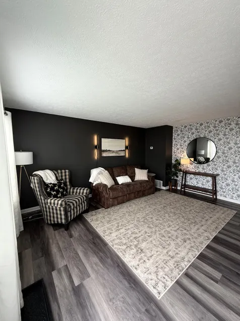 Urban Cowboy Condo - Image 1
