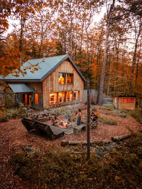 Mountain Lodge with Private Sauna - Image 1
