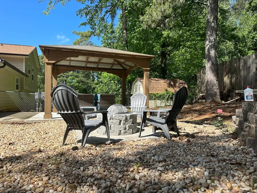 Cozy Duluth Retreat-6 Beds • 6TVs • Prime Location - Image 1