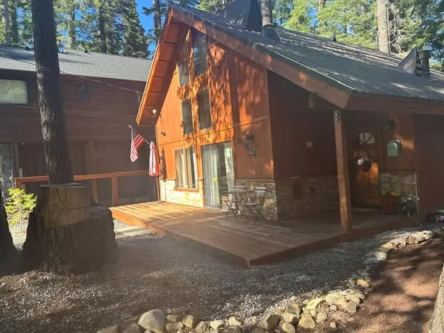 Relax at Rustic Tahoe Charm - Minutes to Lake - Image 1