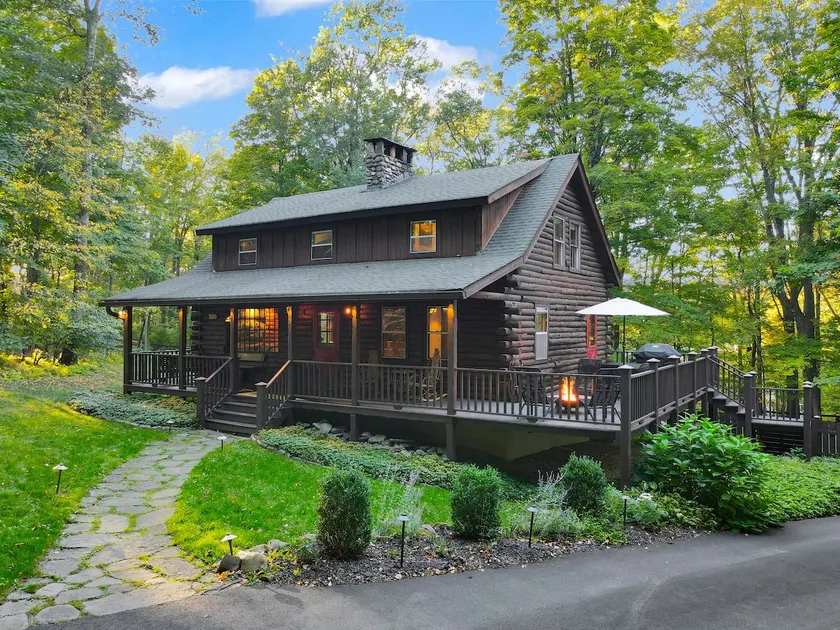 Cozy Cabin Getaway - Image 1
