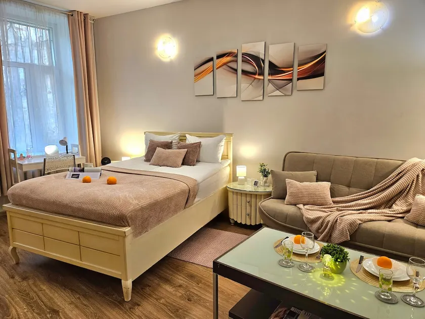 Romantic City-Center Apartment -20 min to Old Town - Image 1