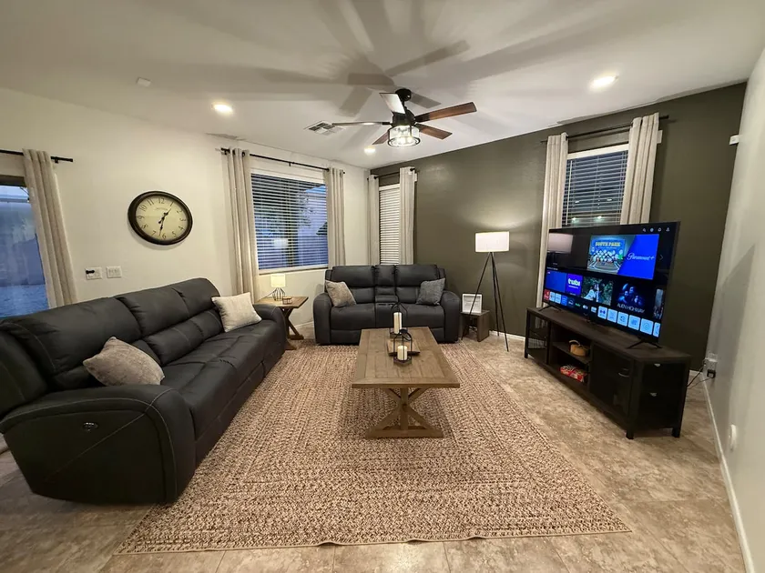 Our Oasis - Family Friendly - Peoria Glendale - Image 1